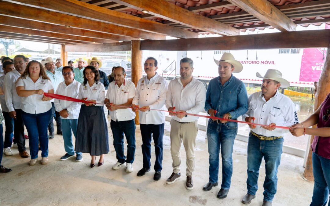 Presentan en Tuxpan el Laboratorio Móvil de Diagnóstico Zoosanitario para fortalecer la sanidad ganadera