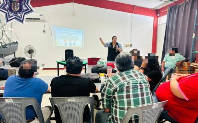 Capacitan a docentes de Secundaria Técnica Pesquera en prevención del delito y seguridad escolar