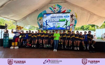 Regidora Esmeralda Márquez participa en la inauguración del Torneo Estatal Tuxpan 2026