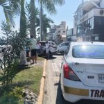 Moto repartidor resulta lesionado tras choque con camioneta en el bulevar