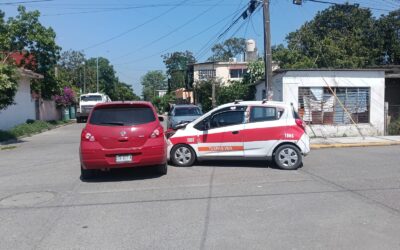 No es el mes del amor pero se dieron un «besito» en Santiago de la Peña