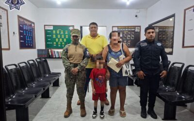 Policía Municipal de Tuxpan localiza a menor reportado por presunta sustracción y lo entrega a su familiar