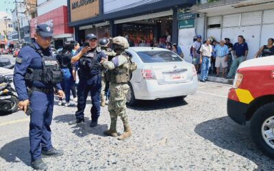 Atropellan a mujer frente al mercado municipal de Tuxpan; fue hospitalizada