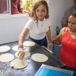 Capacitan a beneficiarias de proyectos productivos del DIF en operación de tortillerías