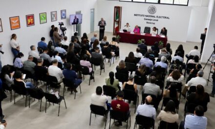 Las instituciones democráticas deben poner a disposición de la ciudadanía información clara, verificable, accesible y útil: INE Veracruz