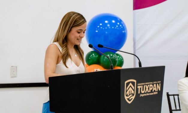 Se celebra la graduación de la generación 2023-2026 de los CAIC en Tuxpan