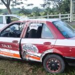 Taxi queda destrozado tras ser embestido por camión de carga en Tuxpan