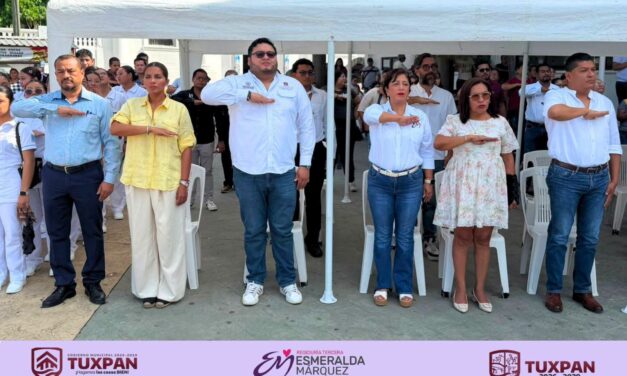 Regidora Esmeralda Márquez conmemora el 145 aniversario de la elevación de Tuxpan a ciudad