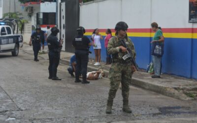 Adulta mayor cae y queda herida en una calle de Tuxpan