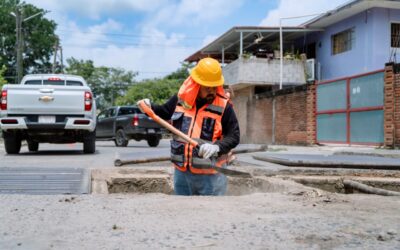 Continúa programa de limpieza manual de drenes