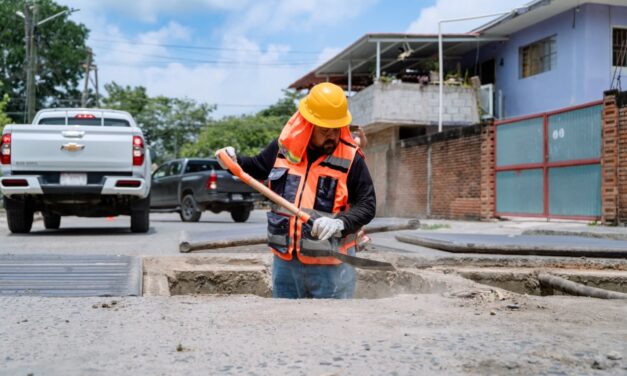 Continúa programa de limpieza manual de drenes
