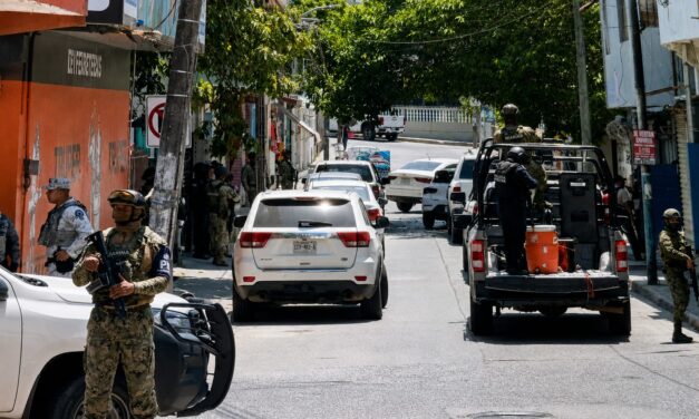 Ejecutan cateo durante operativo conjunto en el centro de Tuxpan