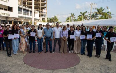 Impulsan el emprendimiento y la capacitación con la Primera Feria DIF Emprendedores