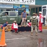 Mujer resulta lesionada tras derrapar en motocicleta sobre el bulevar Independencia