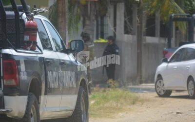 Tremendo operativo en la colonia Jardín; catean una casa y se llevan a una persona