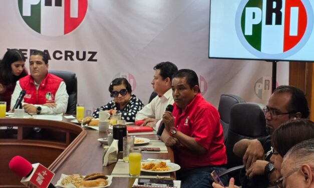 Adrián Tadeo se asoma para la diputación federal; PRI todavía no tiene candidato tuxpeño