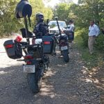 “Si sabes cómo me pongo, ¿para qué me prestas el carro?”: camioneta termina fuera del camino tras visita a la feria