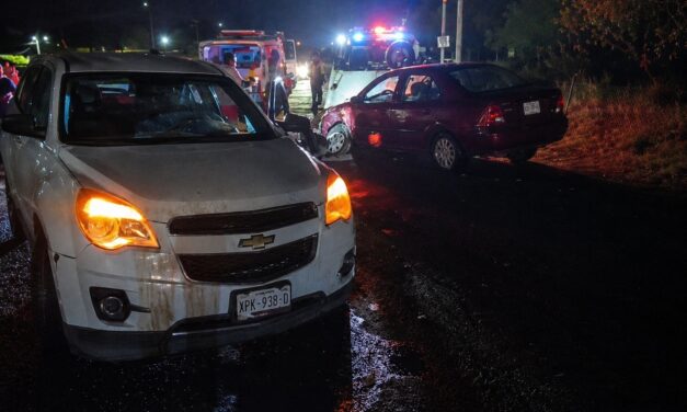 Invade carril y provoca choque en la Tuxpan-Tampico; adulta mayor resulta lesionada
