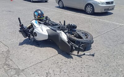 ¡Domingo de choques! Motocicleta se estrella contra camioneta en Tuxpan