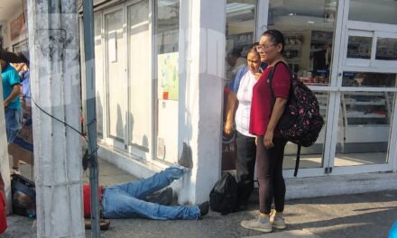 ¡Descanse en paz! Hombre pierde la vida repentinamente en el centro de Tuxpan