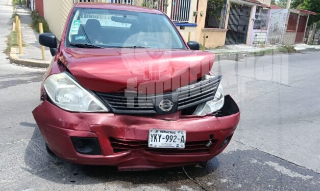 Choque en la colonia Anáhuac deja una persona lesionada