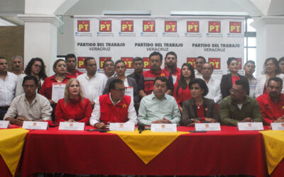 PT acelera reestructuración en Veracruz rumbo a 2027; entrega 30 coordinaciones distritales y asegura que va por “un crecimiento mayor”