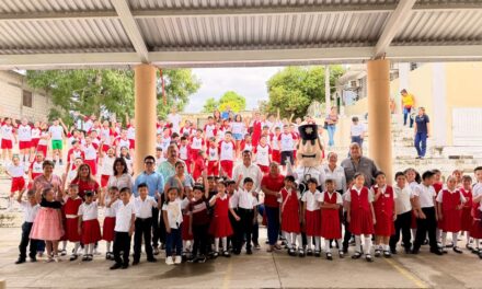 René Cruz impulsa educación vial desde las aulas de Tuxpan
