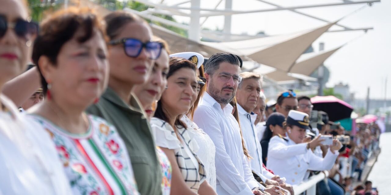 Tuxpan conmemora el 216 Aniversario de la Independencia de México con desfile cívico-militar