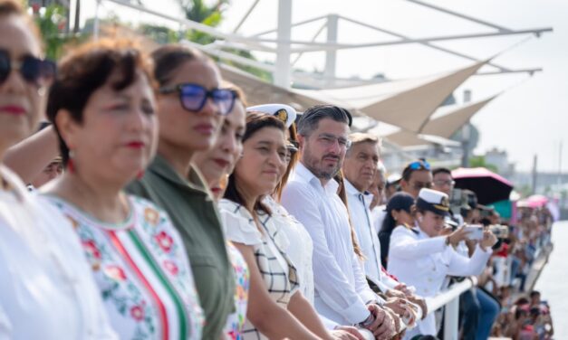 Tuxpan conmemora el 216 Aniversario de la Independencia de México con desfile cívico-militar