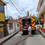 ¡INCENDIO ARRASA CON RECÁMARA EN EL CENTRO DE TUXPAN!