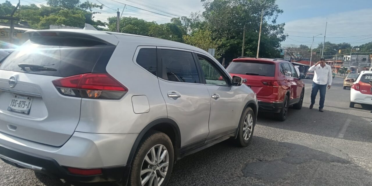 Aparatoso choque en Las Américas; involucrados optan por un arreglo particular