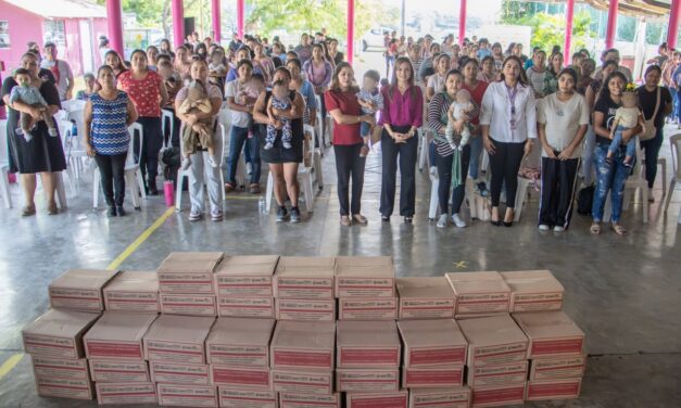 DIF Tuxpan entrega 524 apoyos alimentarios en beneficio de 262 familias tuxpeñas