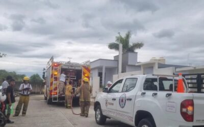 Probable cortocircuito provoca incendio en una casa de la colonia Del Puerto
