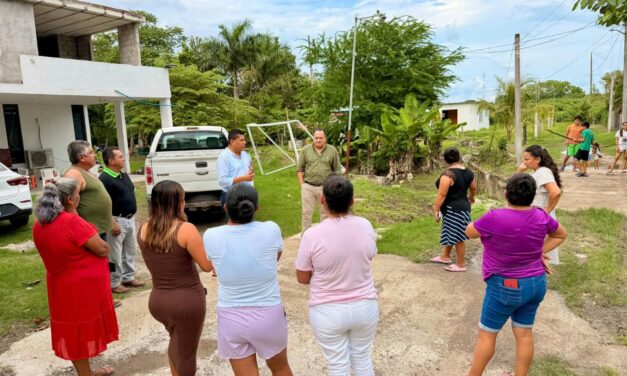 René Cruz Cortés lleva gestiones hasta Tierra Blanca para avanzar en la regularización de terrenos