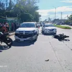 ¡Ayer en la mata! Choque entre moto y camioneta